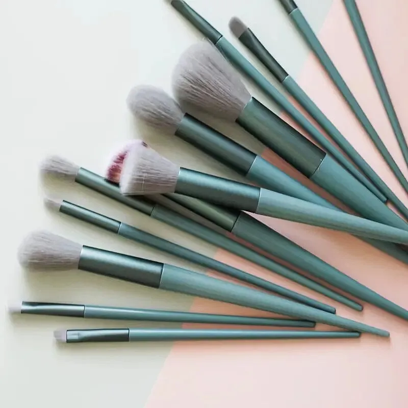 13-Piece: Professional Makeup Brush Set